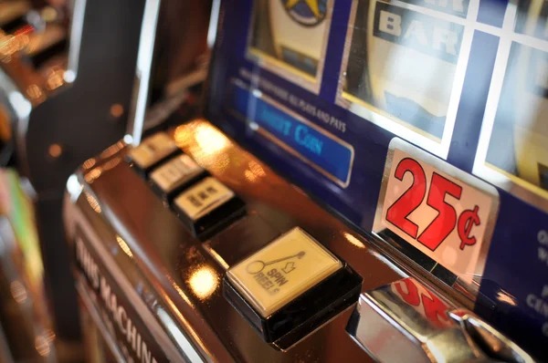 slot sakura platform interface showing sportsbook, live dealer, slots, and esports categories