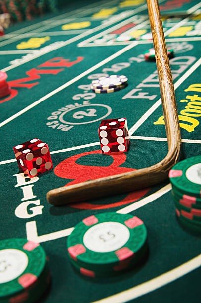 Live dealer blackjack table with multiple players